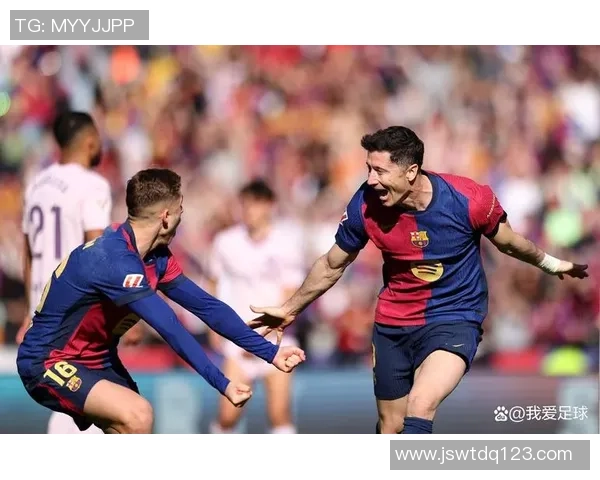 足球明星风采大揭秘精彩瞬间与个人成就全方位介绍 足球明星风采大揭秘精彩瞬间与个人成就全方位介绍