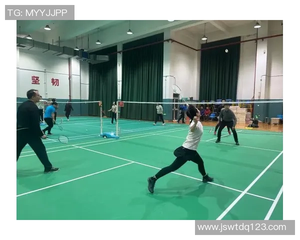 吴丽独家揭秘羽毛球技巧与训练心得分享助你提升球技