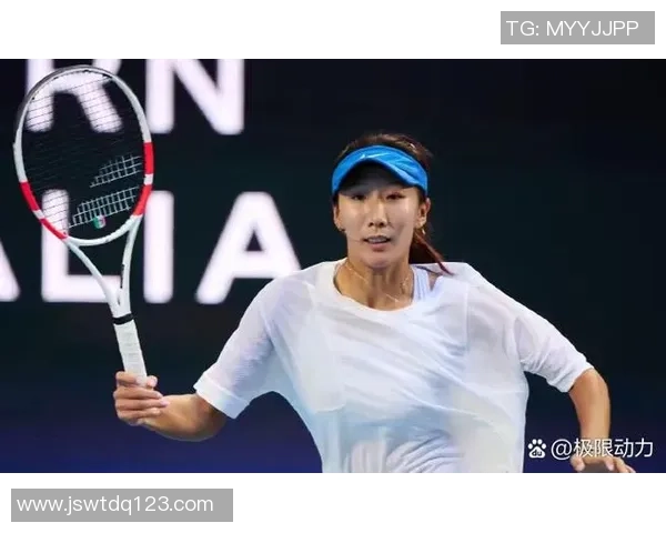 成都羽毛球队在联合会杯积分榜上以99分稳居第一名展现强劲实力